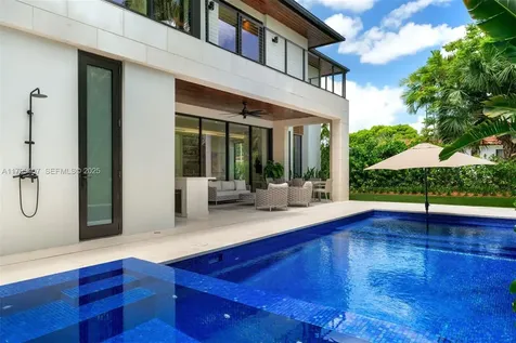 2323 SW 2nd Avenue Miami FL 33129