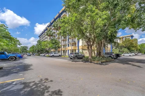 801 NW 47th Avenue Miami FL 33126