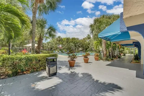 801 NW 47th Avenue Miami FL 33126