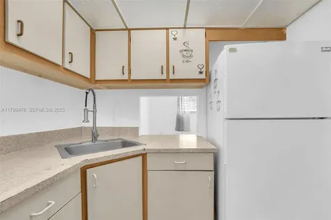 801 NW 47th Avenue Miami FL 33126