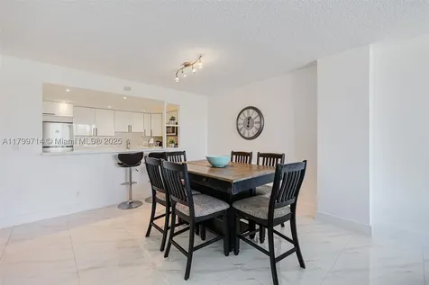 19370 Collins Avenue Sunny Isles Beach FL 33160