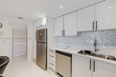 19370 Collins Avenue Sunny Isles Beach FL 33160