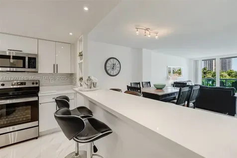 19370 Collins Avenue Sunny Isles Beach FL 33160
