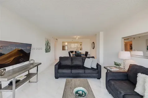 19370 Collins Avenue Sunny Isles Beach FL 33160