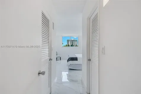19370 Collins Avenue Sunny Isles Beach FL 33160