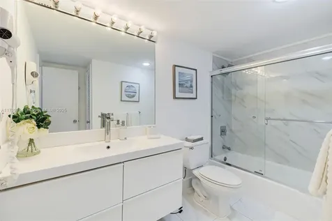 19370 Collins Avenue Sunny Isles Beach FL 33160