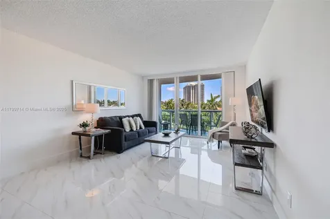 19370 Collins Avenue Sunny Isles Beach FL 33160