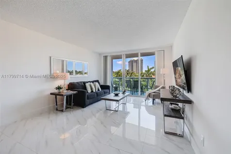 19370 Collins Avenue Sunny Isles Beach FL 33160