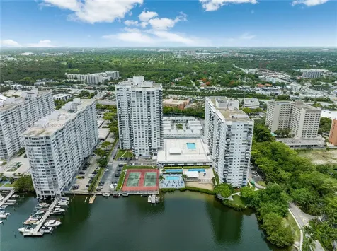 2750 NE 183rd Street Aventura FL 33160