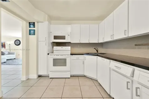 2750 NE 183rd Street Aventura FL 33160