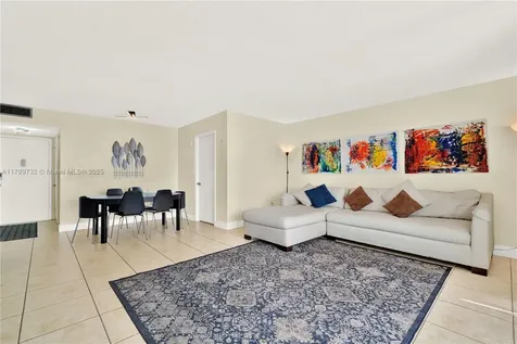 2750 NE 183rd Street Aventura FL 33160