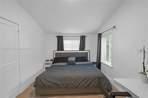 2959 SW 18th Street Miami FL 33145