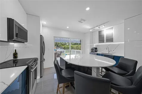 2959 SW 18th Street Miami FL 33145