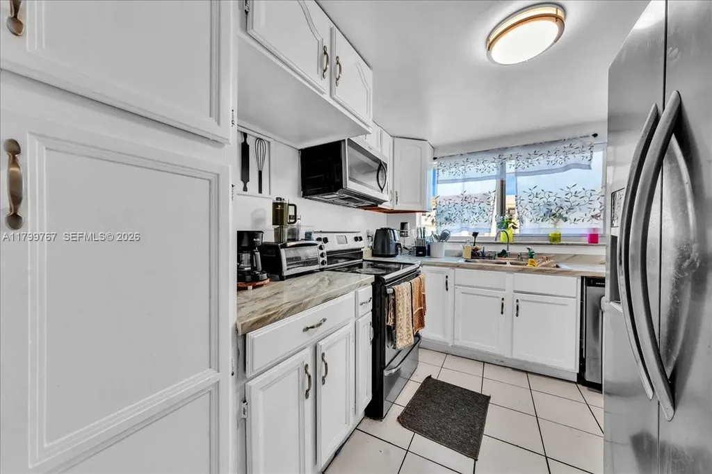 2451 NW 41st Avenue Lauderhill FL 33313