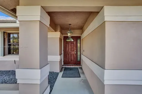 1930 W Oak Knoll Circle Davie FL 33324