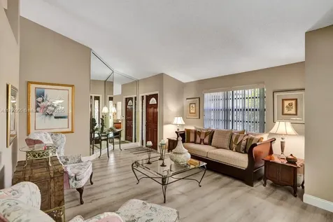 1930 W Oak Knoll Circle Davie FL 33324