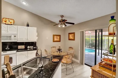 1930 W Oak Knoll Circle Davie FL 33324