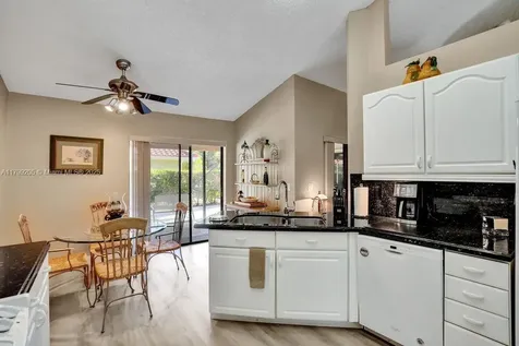 1930 W Oak Knoll Circle Davie FL 33324