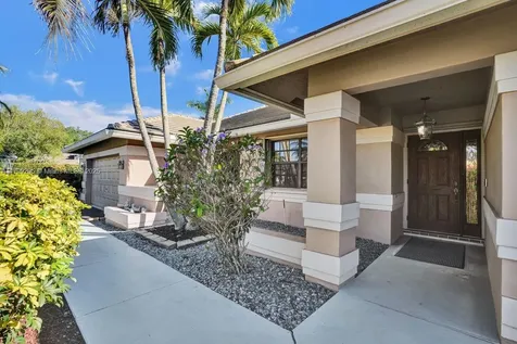 1930 W Oak Knoll Circle Davie FL 33324