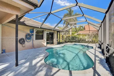 1930 W Oak Knoll Circle Davie FL 33324