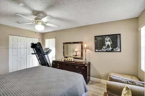 1930 W Oak Knoll Circle Davie FL 33324