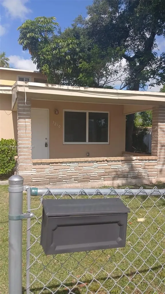 2401 NW 32nd Street Miami FL 33142