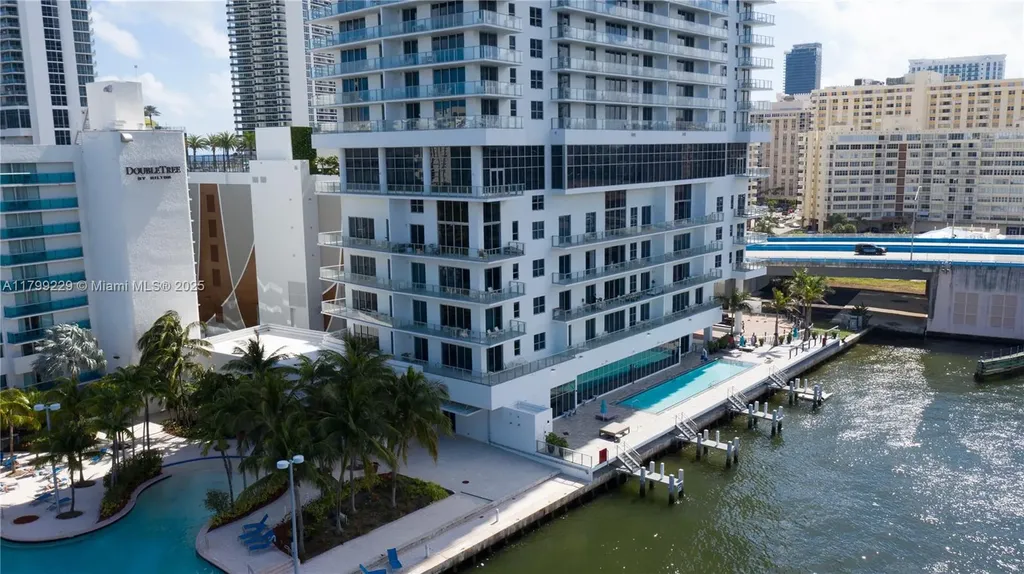 4010 S Ocean Drive Hollywood FL 33019