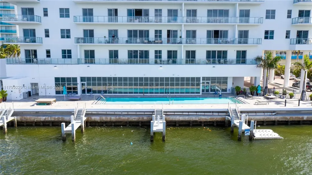 4010 S Ocean Drive Hollywood FL 33019