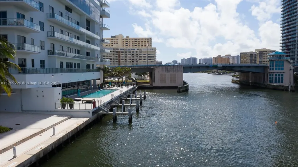 4010 S Ocean Drive Hollywood FL 33019