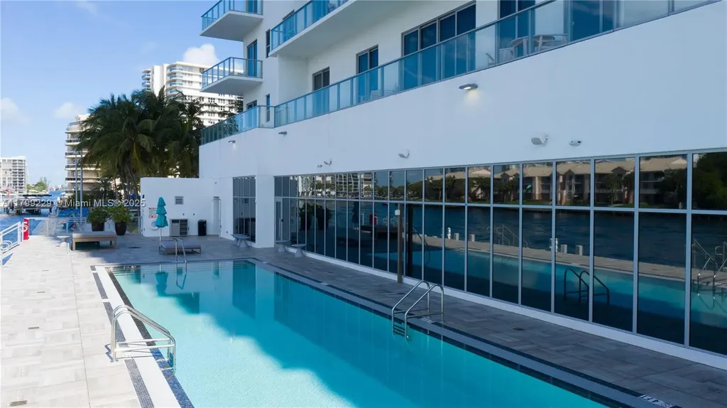 4010 S Ocean Drive Hollywood FL 33019