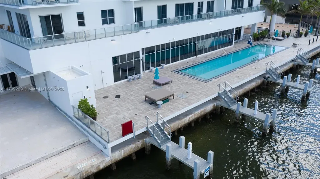 4010 S Ocean Drive Hollywood FL 33019