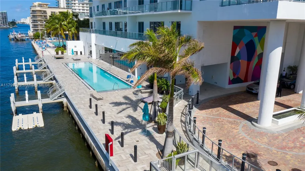 4010 S Ocean Drive Hollywood FL 33019