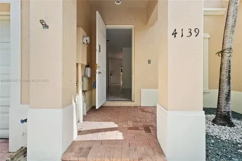 4139 NE 26th Street Homestead FL 33033