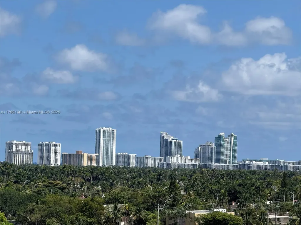 1700 Pierce Street Hollywood FL 33020