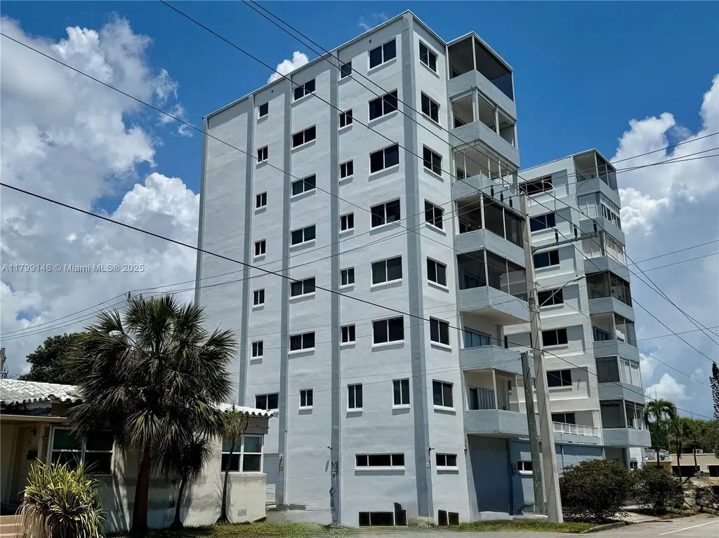 1700 Pierce Street Hollywood FL 33020