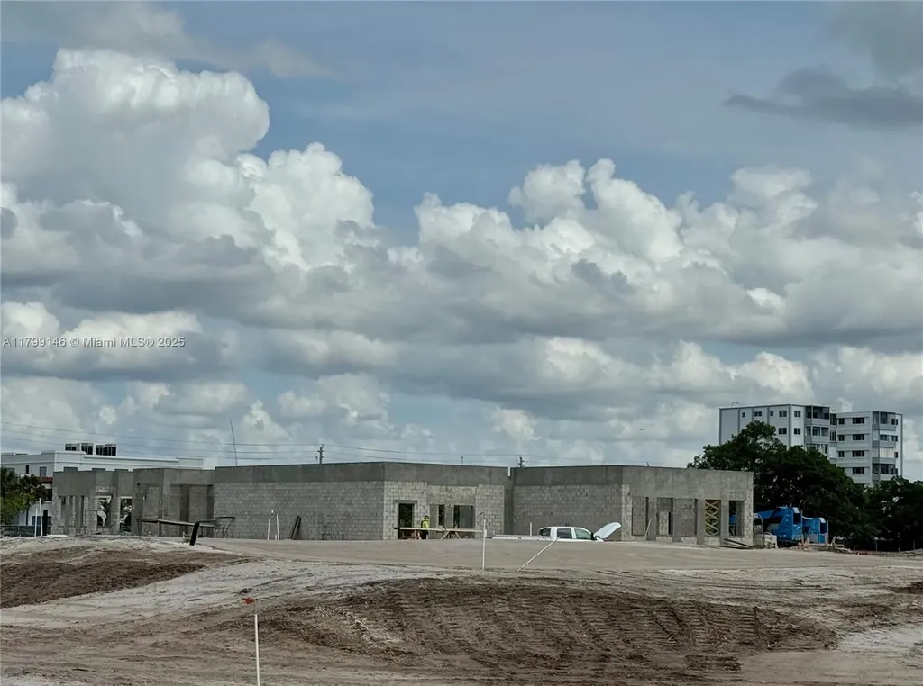 1700 Pierce Street Hollywood FL 33020