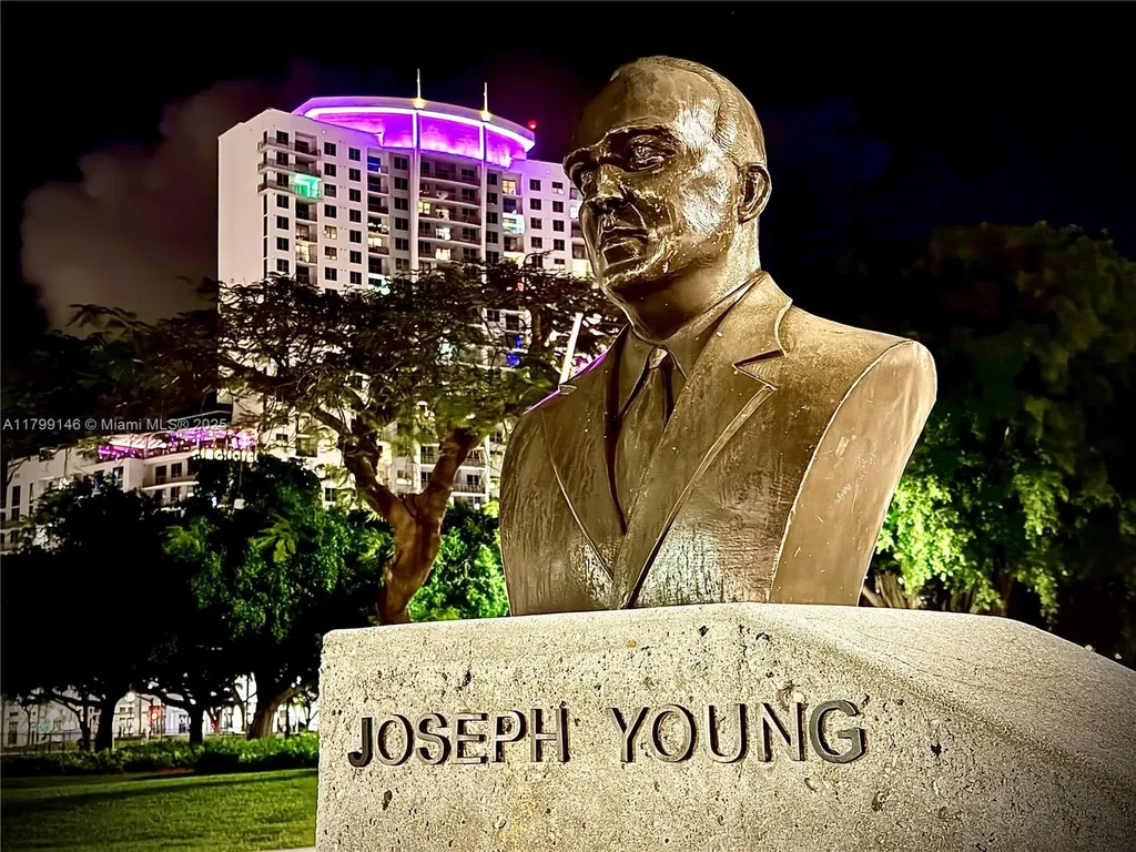 1700 Pierce Street Hollywood FL 33020