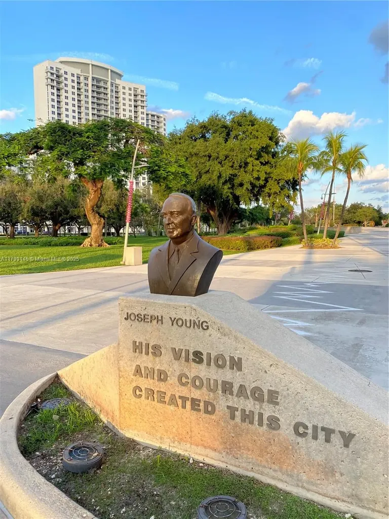 1700 Pierce Street Hollywood FL 33020