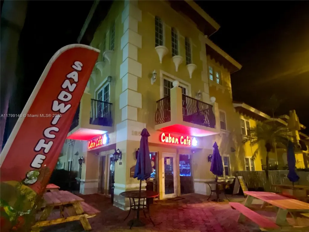 1700 Pierce Street Hollywood FL 33020