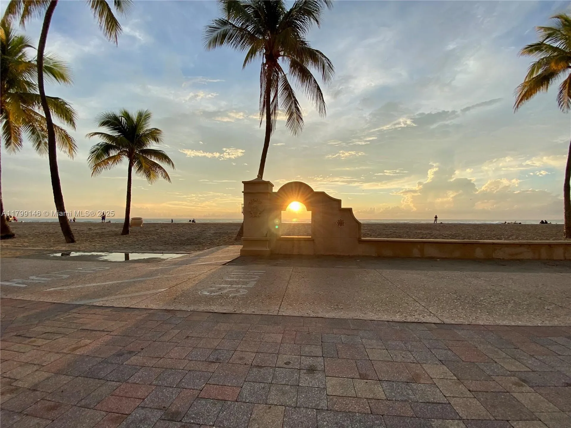 1700 Pierce Street Hollywood FL 33020