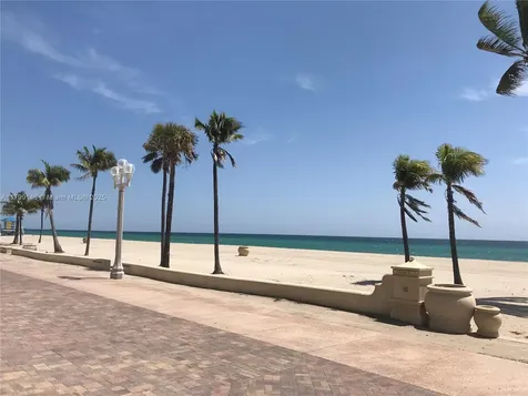 1700 Pierce Street Hollywood FL 33020