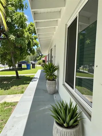 16204 NE 18th Court North Miami Beach FL 33162