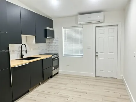 16204 NE 18th Court North Miami Beach FL 33162