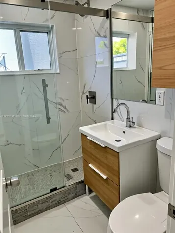 16204 NE 18th Court North Miami Beach FL 33162