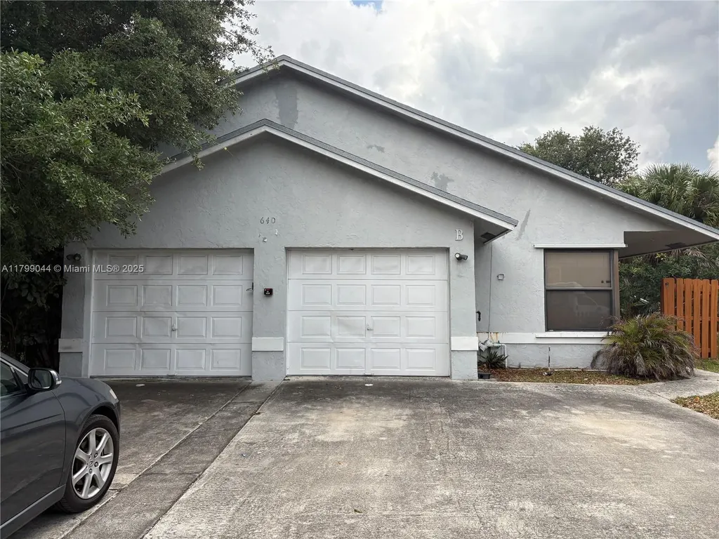 640 SW 20th Court Delray Beach FL 33445