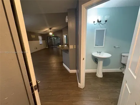 640 SW 20th Court Delray Beach FL 33445