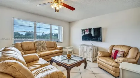 3087 Newport S Deerfield Beach FL 33442
