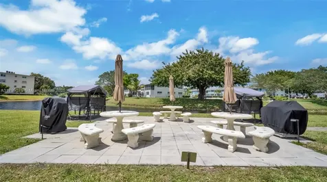 3087 Newport S Deerfield Beach FL 33442