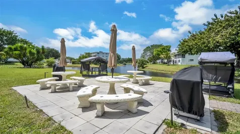 3087 Newport S Deerfield Beach FL 33442