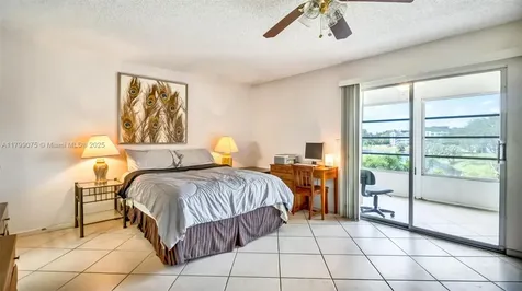 3087 Newport S Deerfield Beach FL 33442